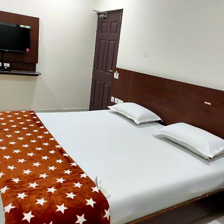Hotel Sri Krishna Residency Eluru Exterior foto